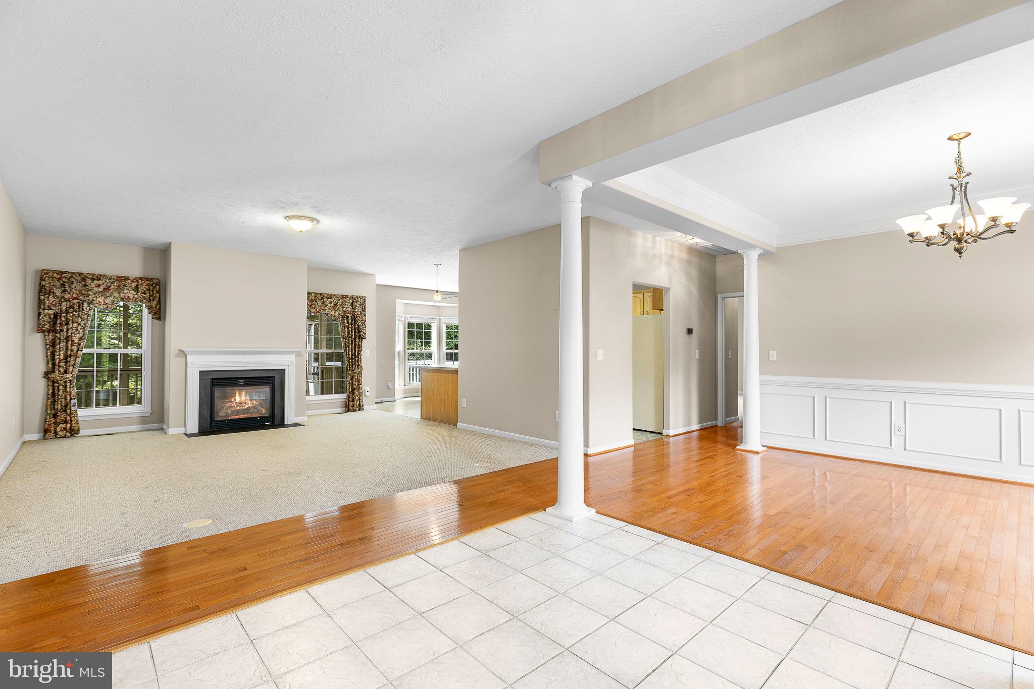 1107 GREAT OAKS LANE