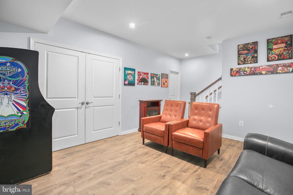 1844 BRISCOE LANE
