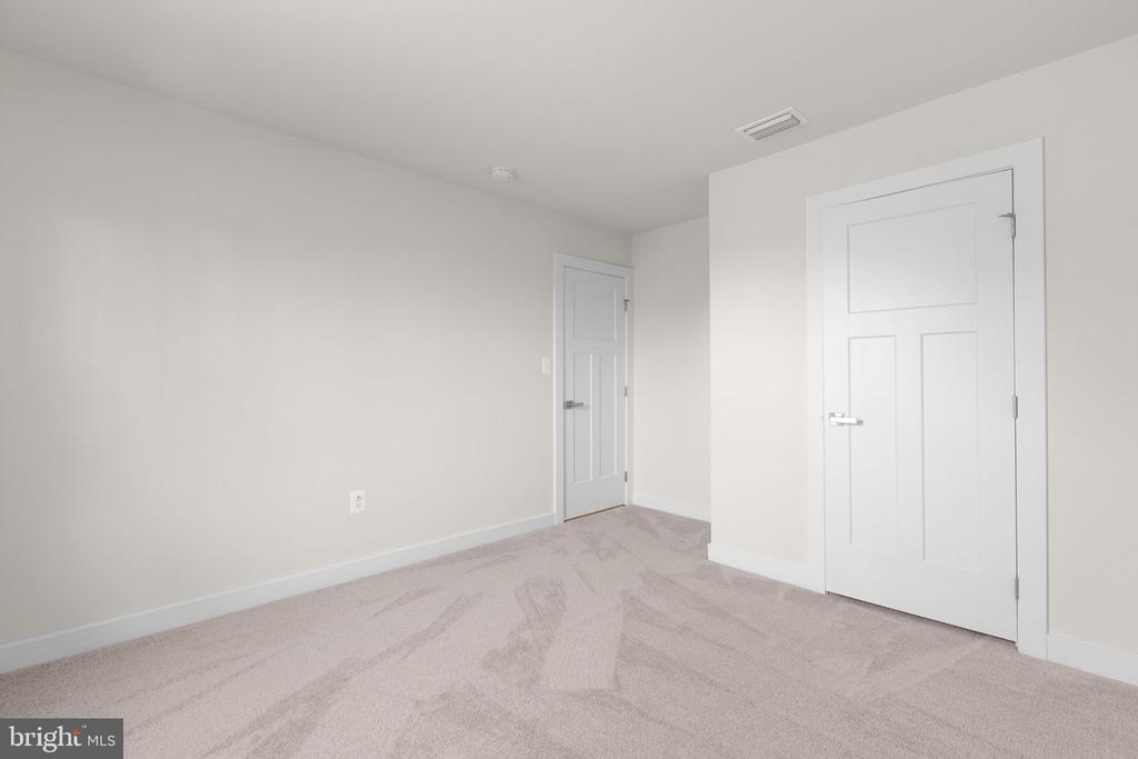 1112 CITY VIEW LANE