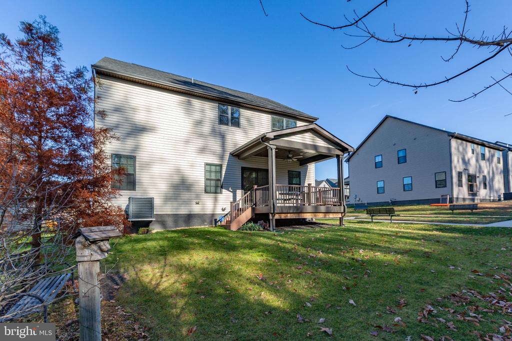 1112 CITY VIEW LANE