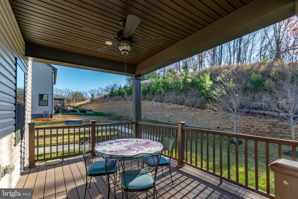 1112 CITY VIEW LANE