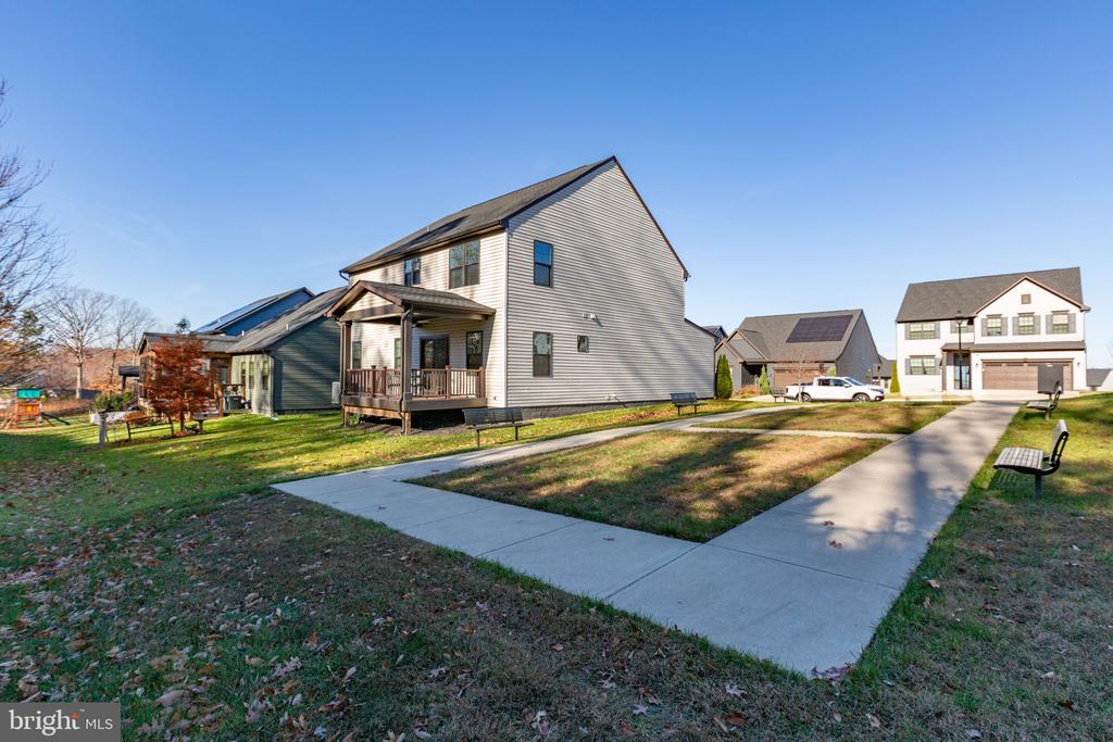 1112 CITY VIEW LANE
