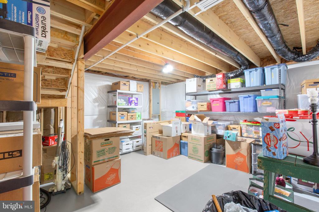 1112 CITY VIEW LANE