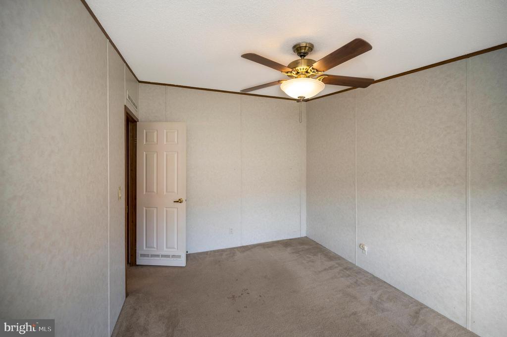 4645 THOMAS JEFFERSON PARKWAY