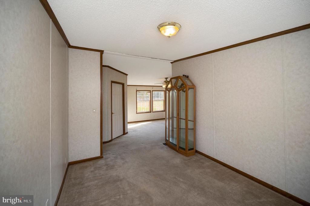 4645 THOMAS JEFFERSON PARKWAY