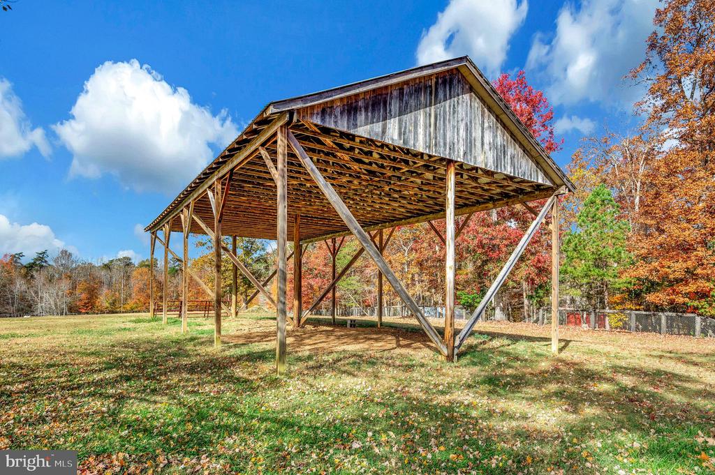 4645 THOMAS JEFFERSON PARKWAY