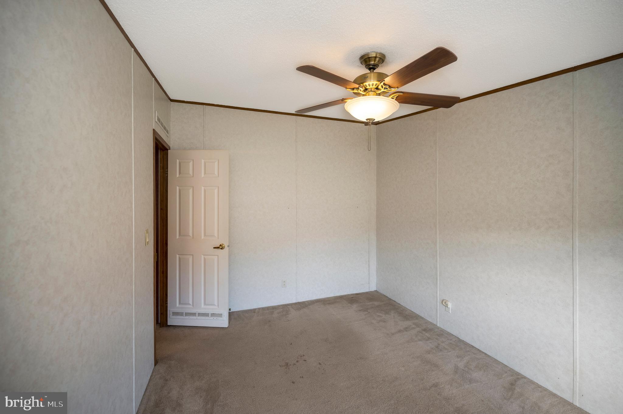 4645 THOMAS JEFFERSON PARKWAY