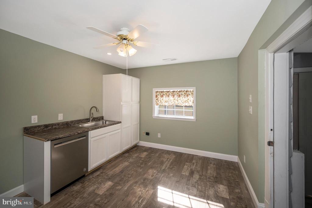 4643 THOMAS JEFFERSON PARKWAY