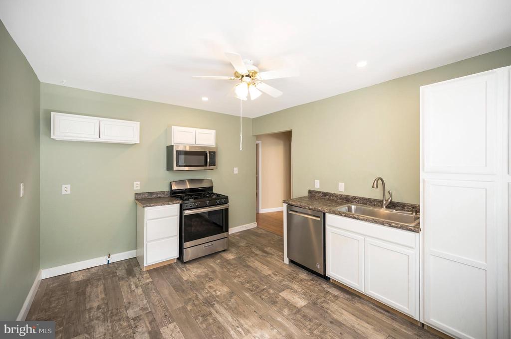 4643 THOMAS JEFFERSON PARKWAY