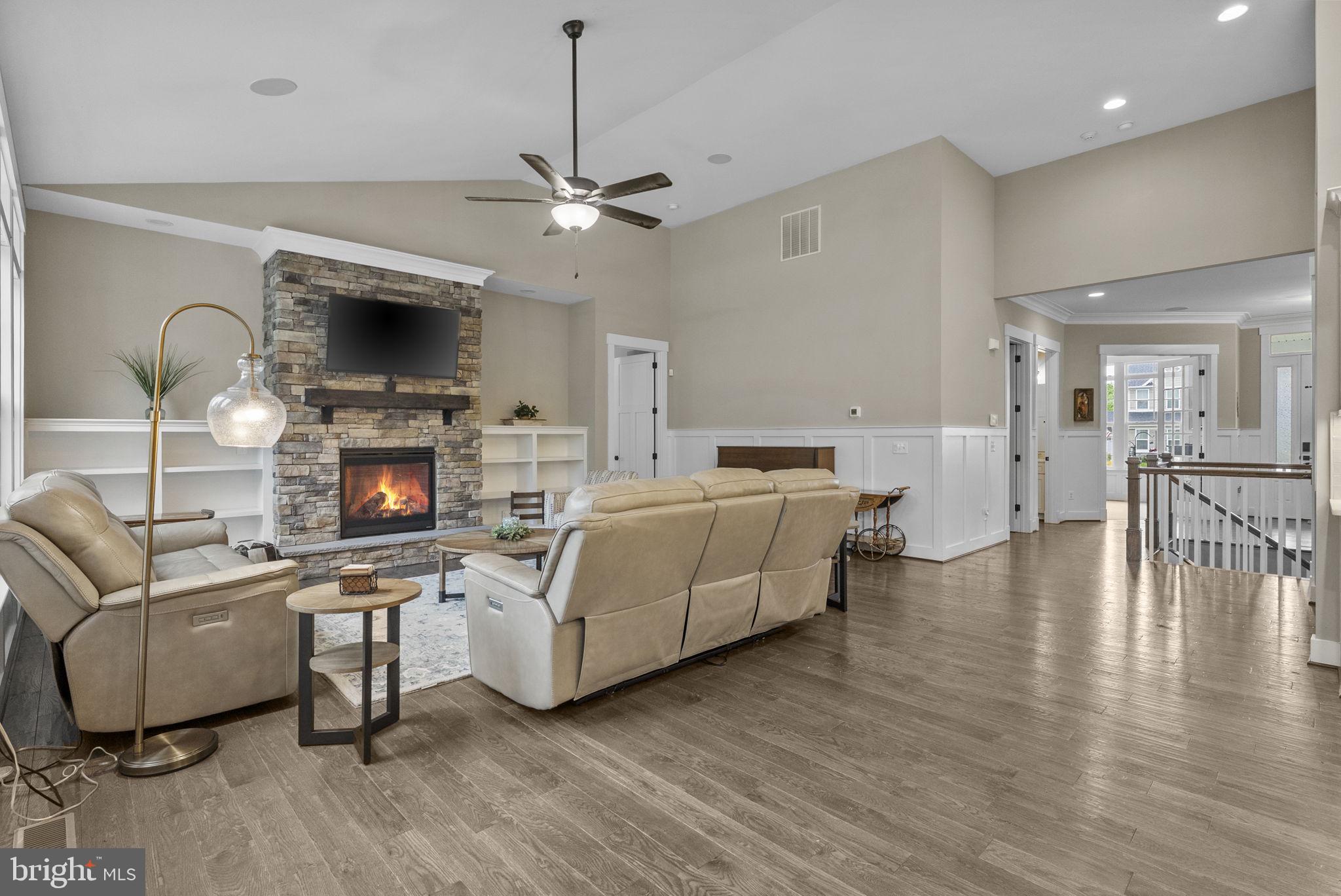 9801 THOROUGHBRED ROAD