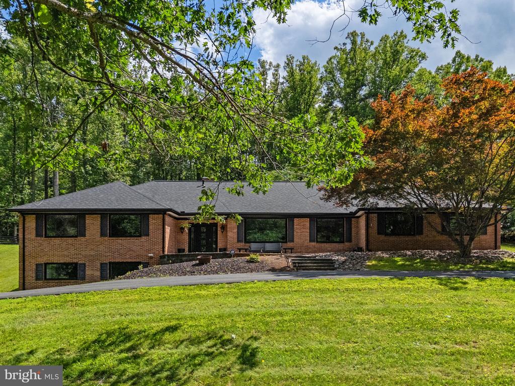 5920 HUNTON WOOD DRIVE