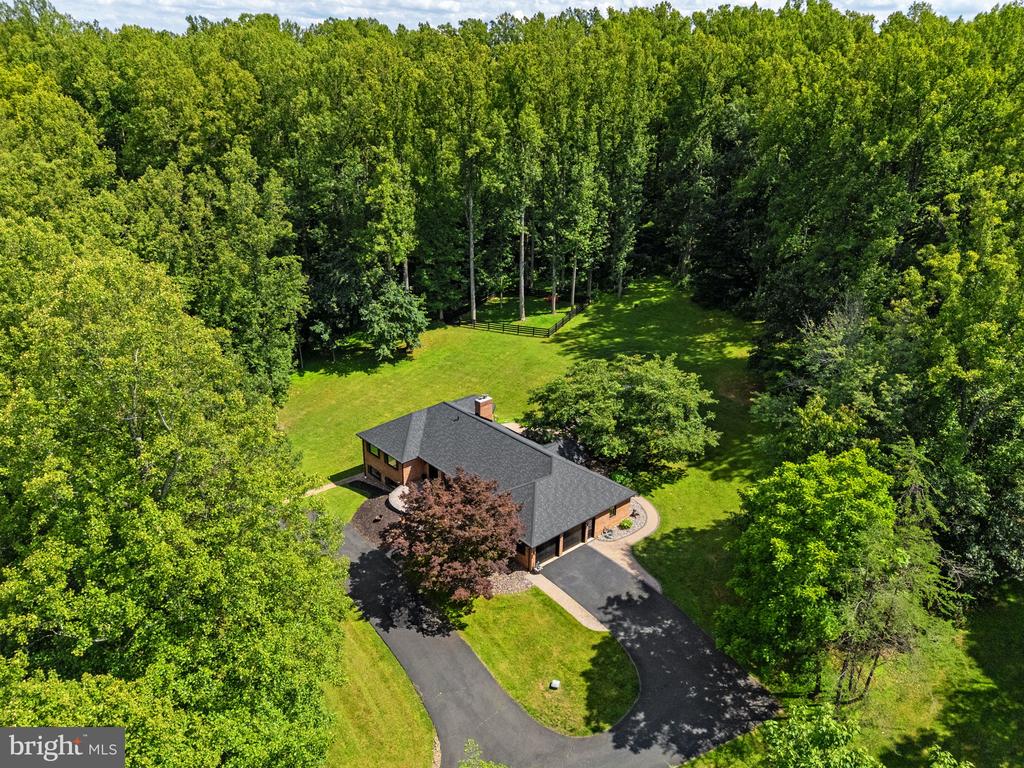 5920 HUNTON WOOD DRIVE