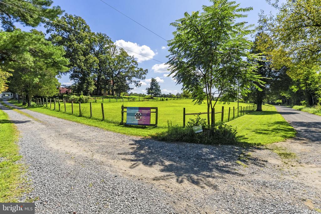 10401 GREEN ROAD