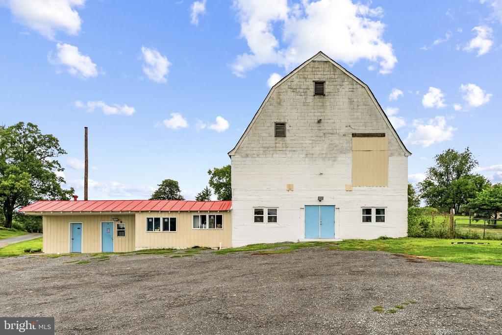 10401 GREEN ROAD