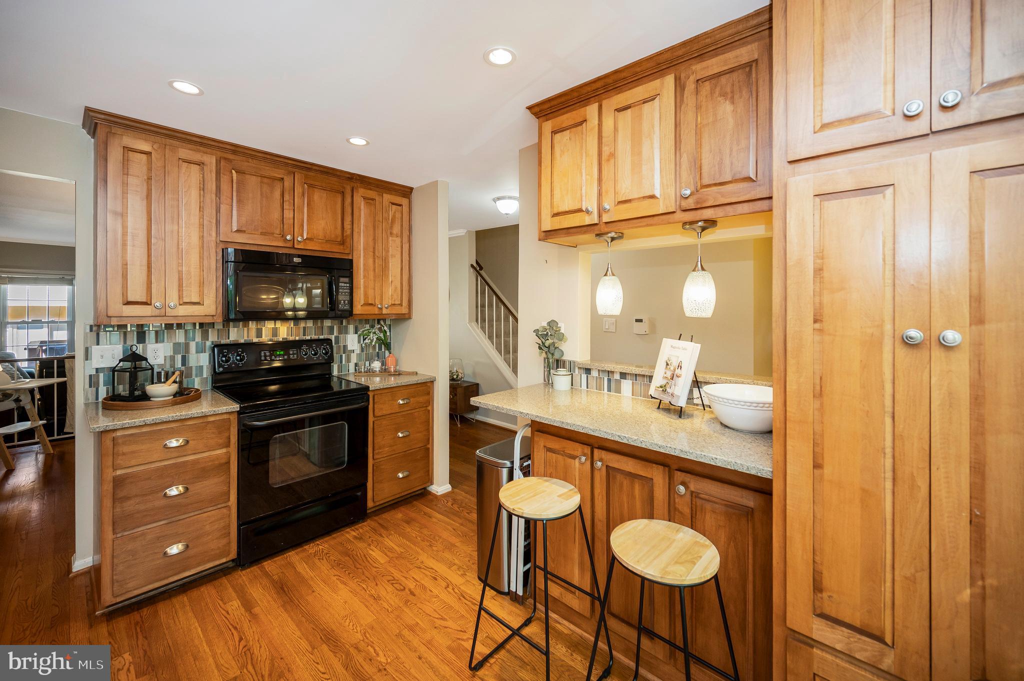 6164 FOREST CREEK COURT