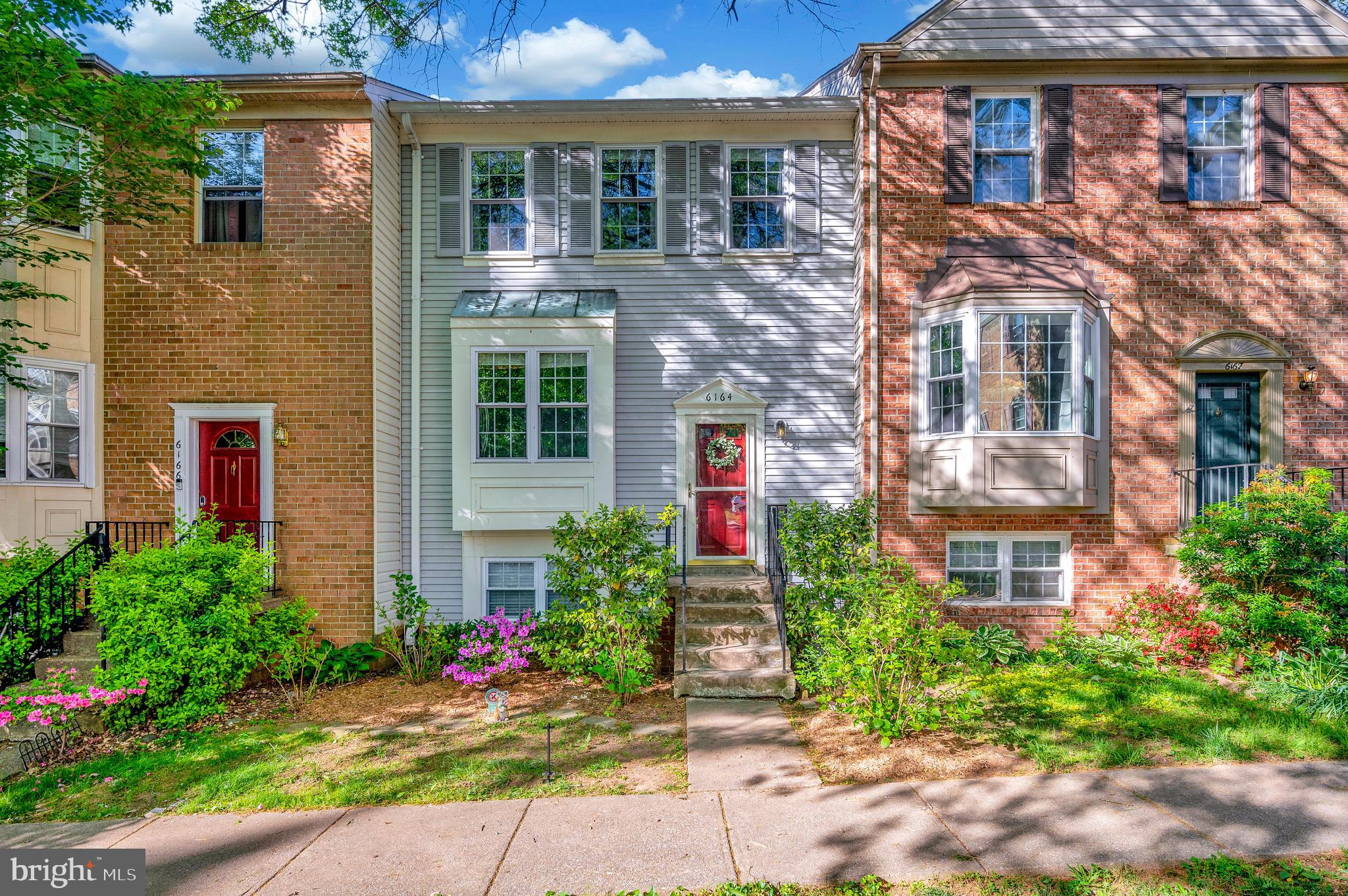 6164 FOREST CREEK COURT