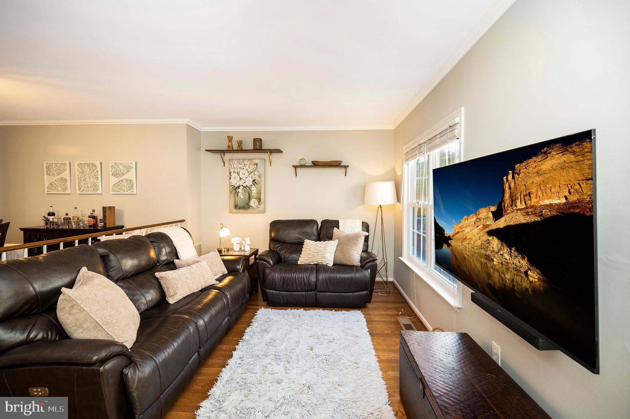 6164 FOREST CREEK COURT