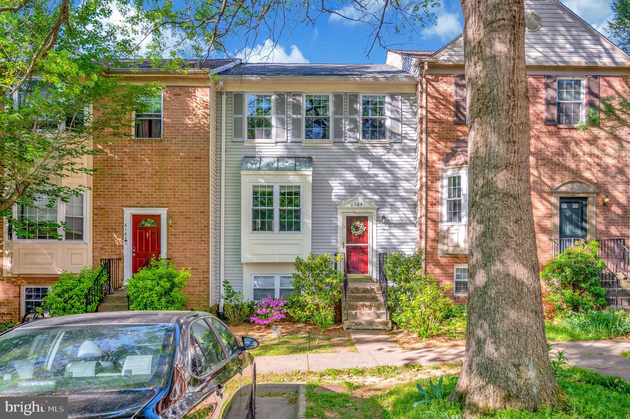 6164 FOREST CREEK COURT