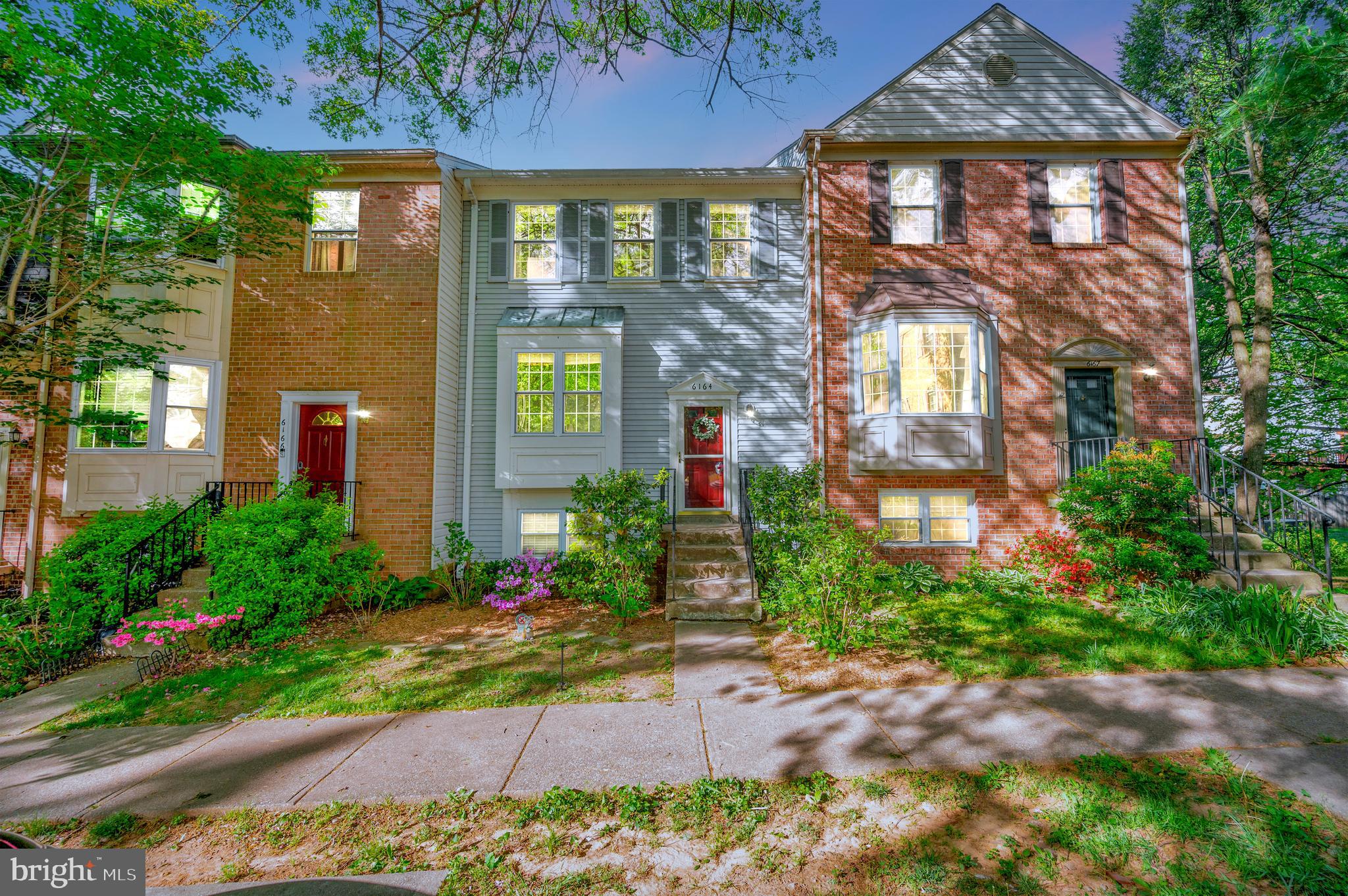 6164 FOREST CREEK COURT