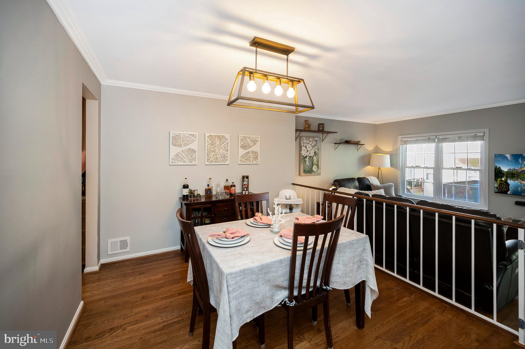 6164 FOREST CREEK COURT