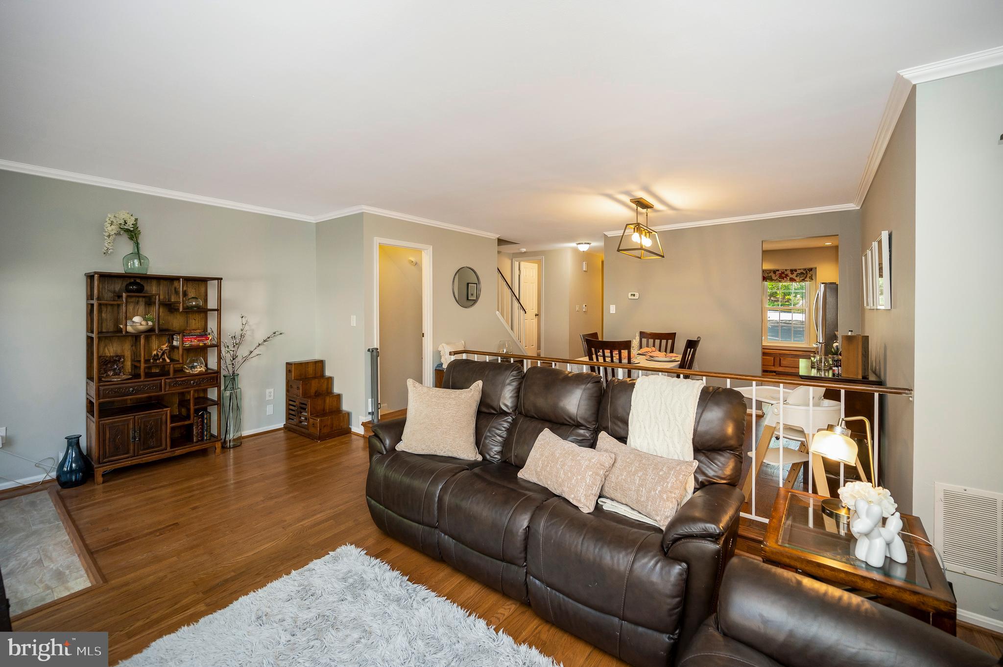 6164 FOREST CREEK COURT