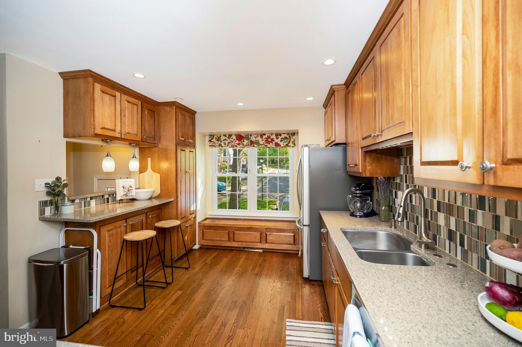 6164 FOREST CREEK COURT