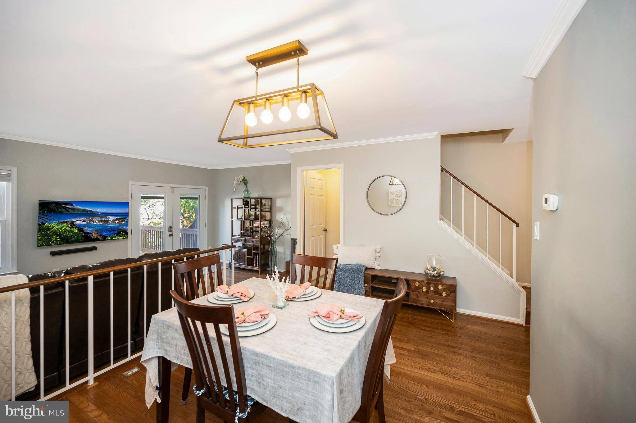 6164 FOREST CREEK COURT