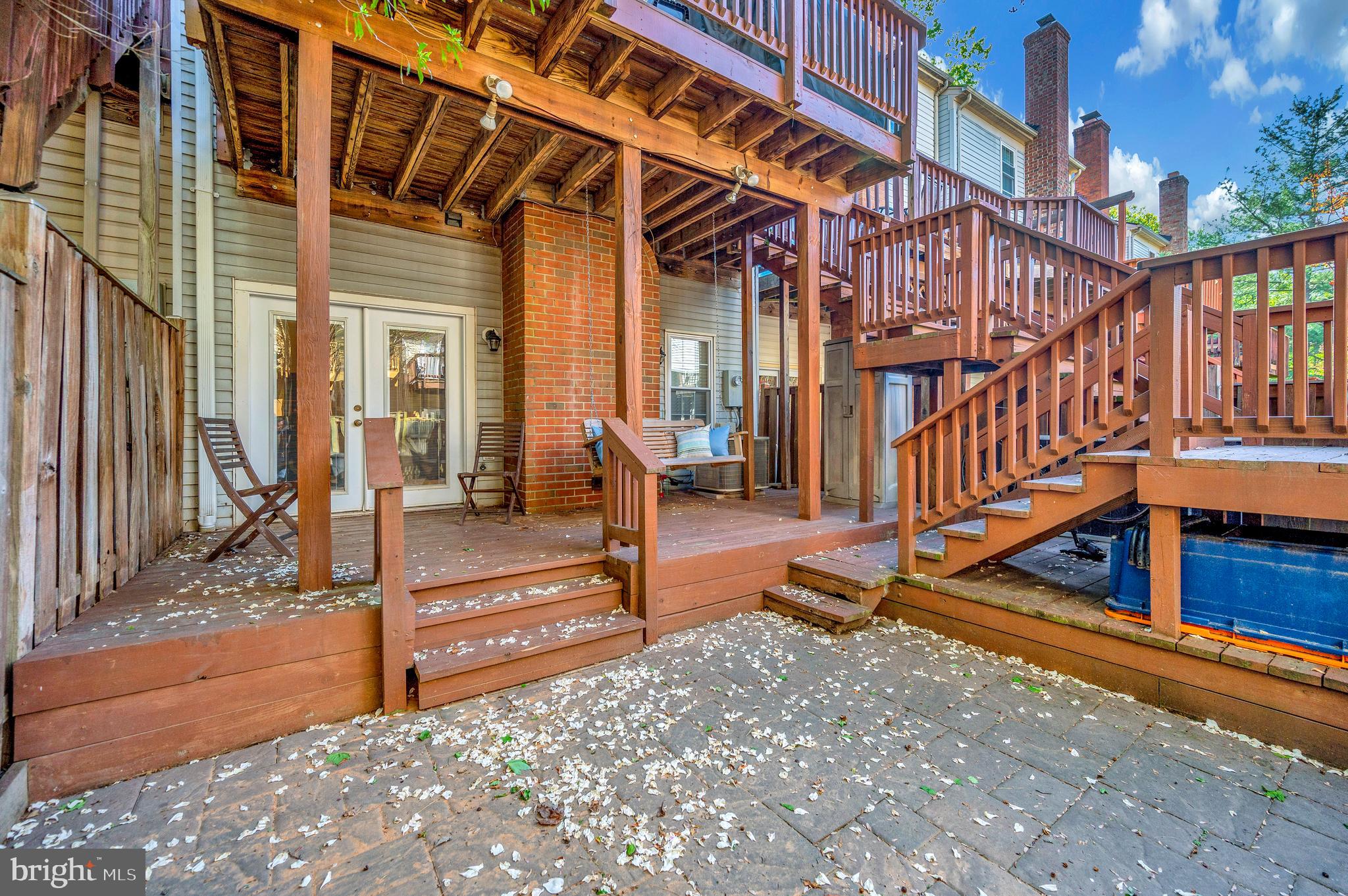 6164 FOREST CREEK COURT