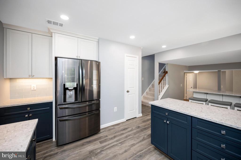 4611 TAPESTRY DRIVE