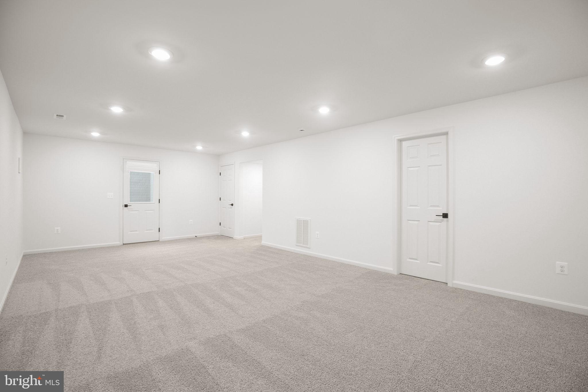 8399 INDEPENDENCE CIRCLE