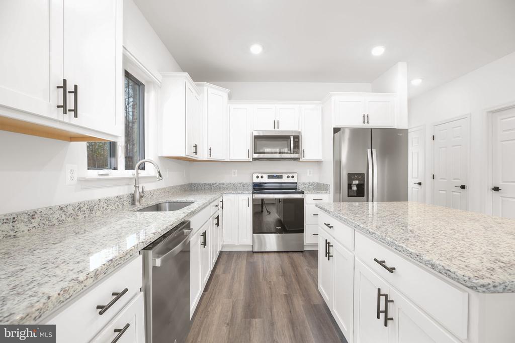 8399 INDEPENDENCE CIRCLE