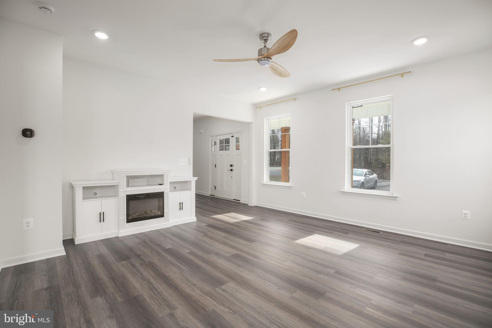 8399 INDEPENDENCE CIRCLE