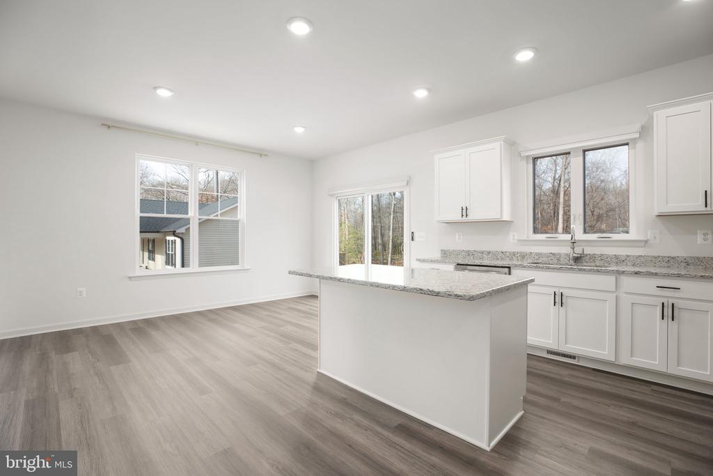 8399 INDEPENDENCE CIRCLE