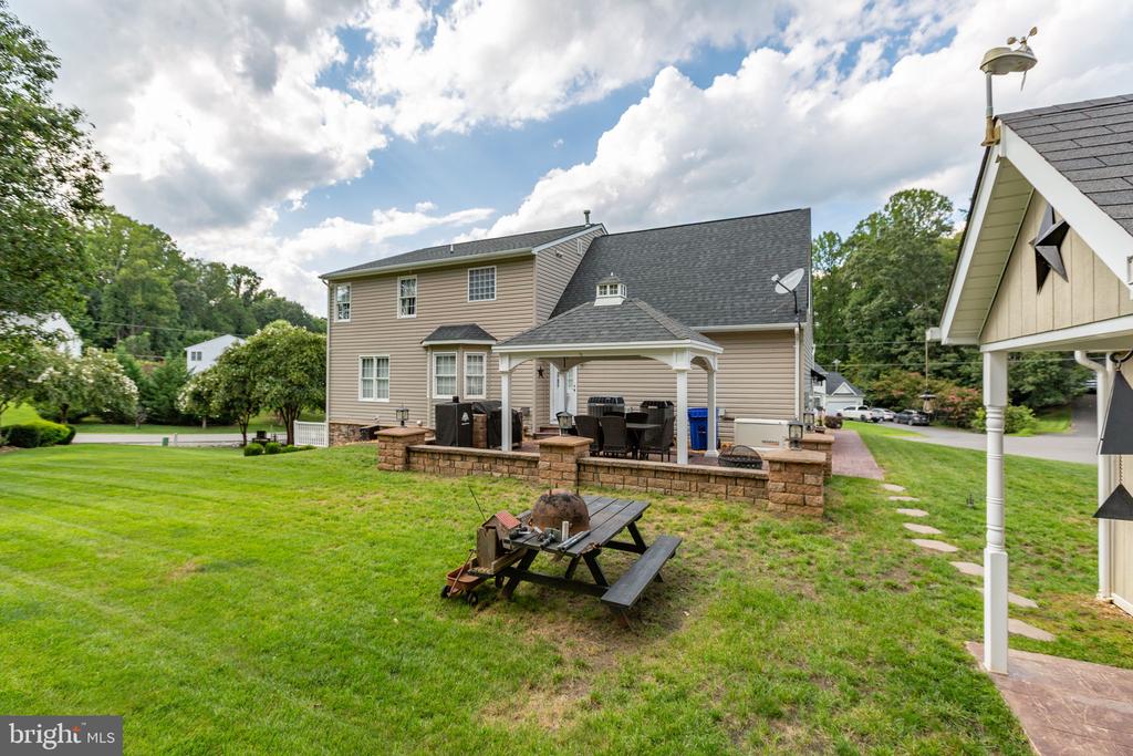9140 MULLEN ROAD