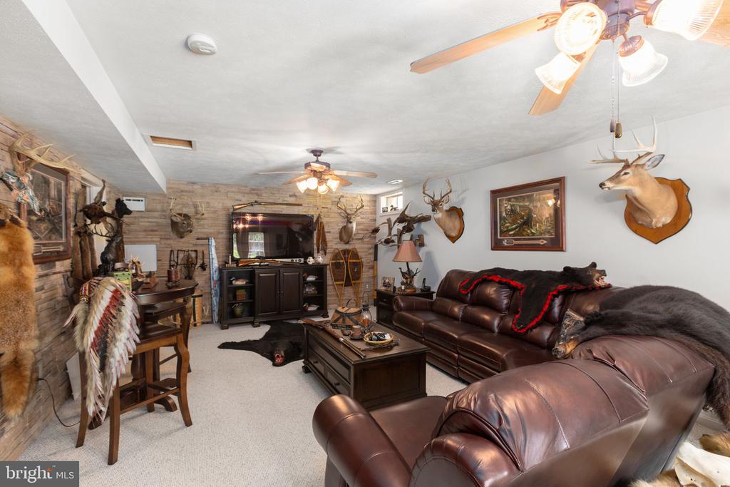 9140 MULLEN ROAD