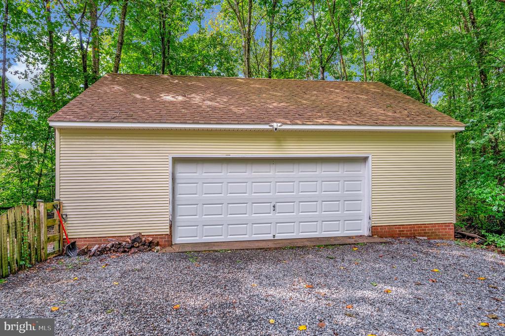 1021 BELSCHES ROAD