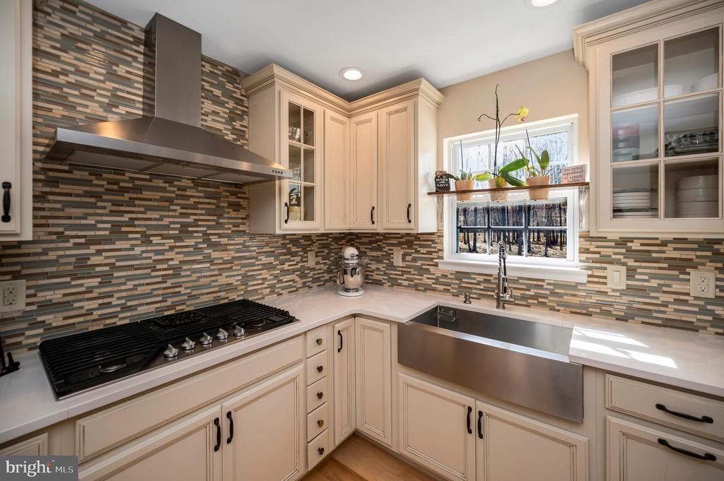 1776 HARTS MILL ROAD