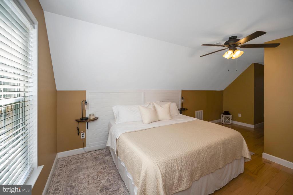 1776 HARTS MILL ROAD