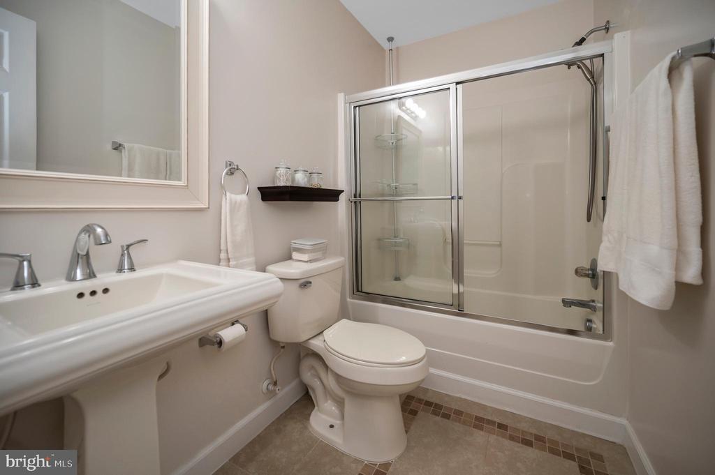 1776 HARTS MILL ROAD
