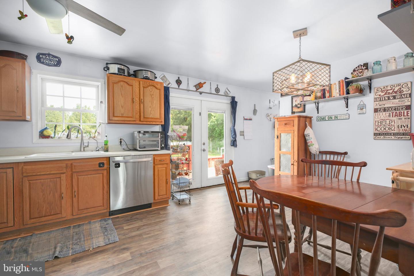 855 Johnson Rd