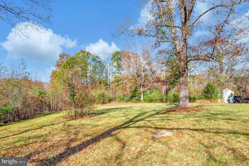 152 BAYS FARM DRIVE