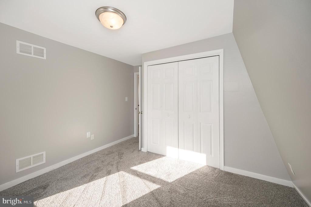 152 BAYS FARM DRIVE