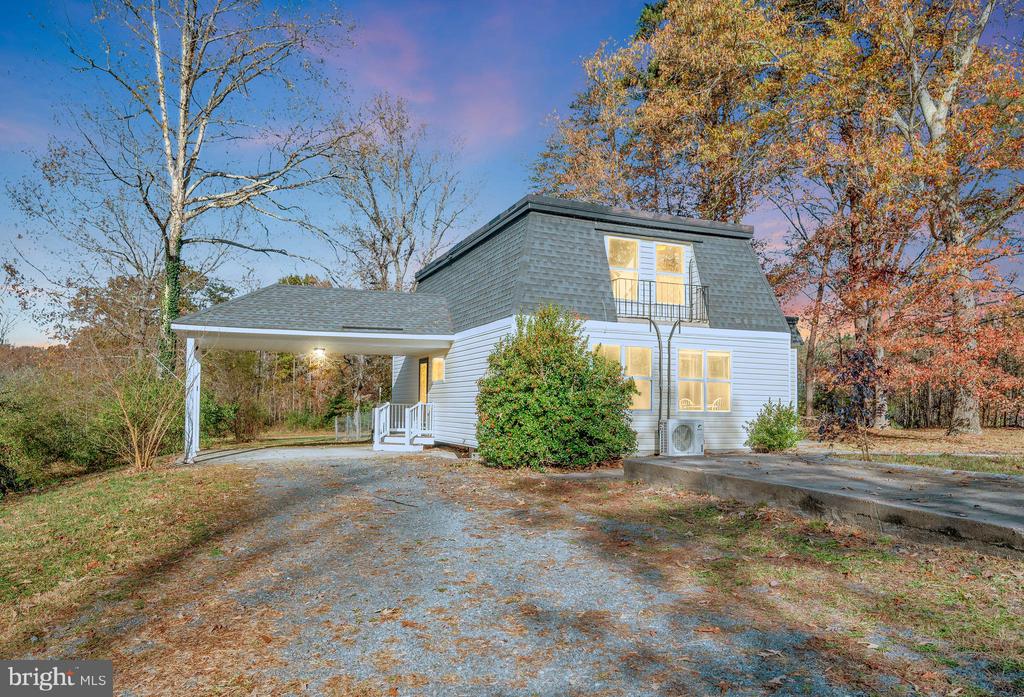 152 BAYS FARM DRIVE