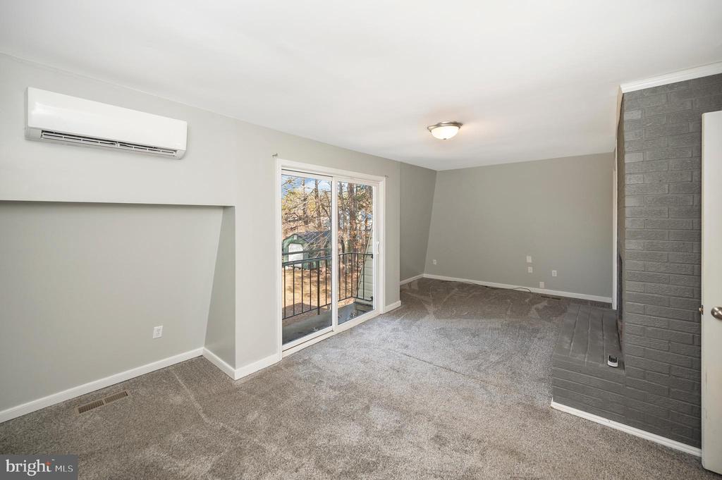 152 BAYS FARM DRIVE