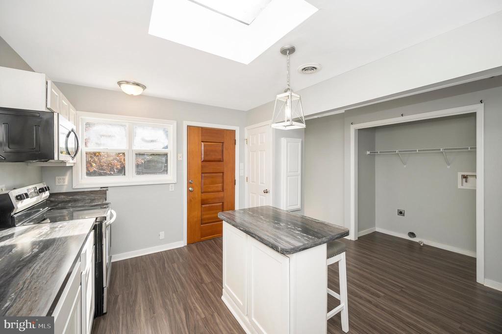 152 BAYS FARM DRIVE