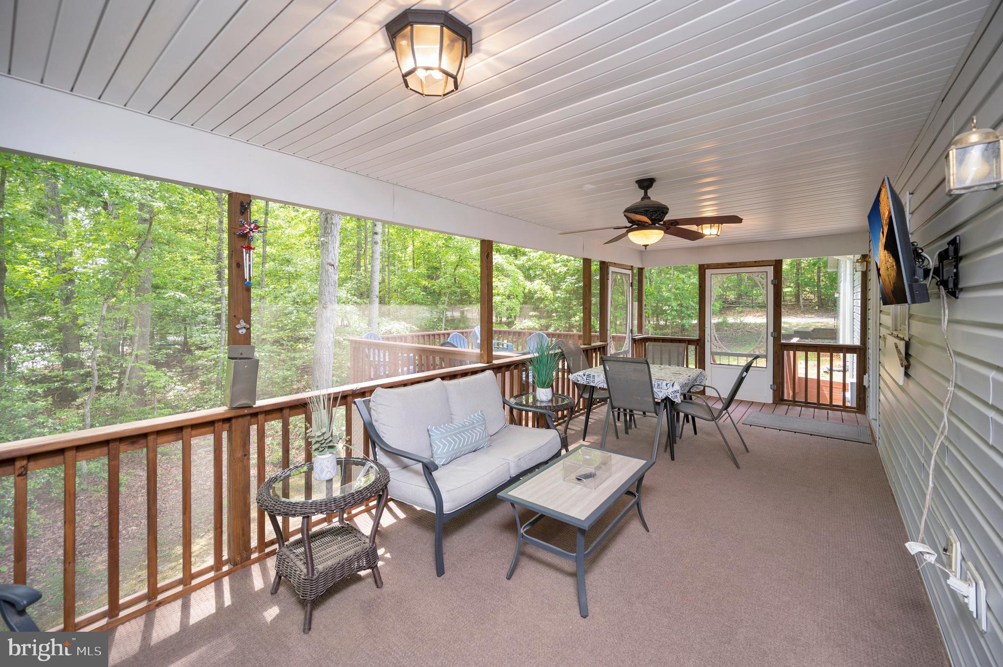 78 FOREST LANE