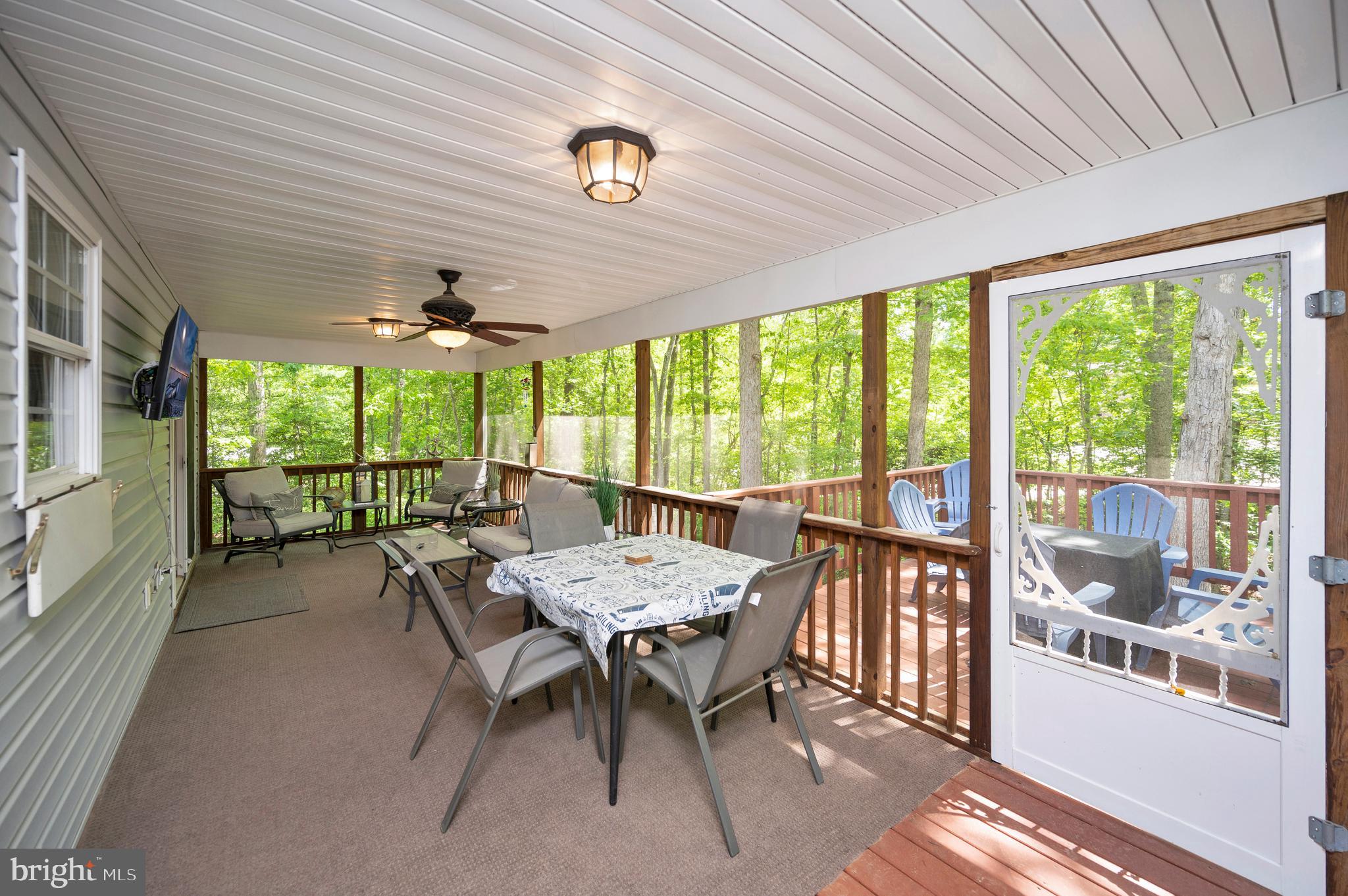 78 FOREST LANE