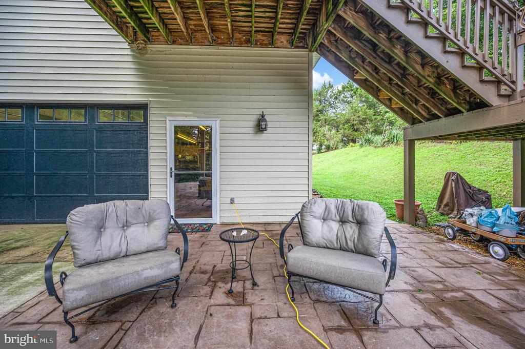 446 BAILEY DRIVE