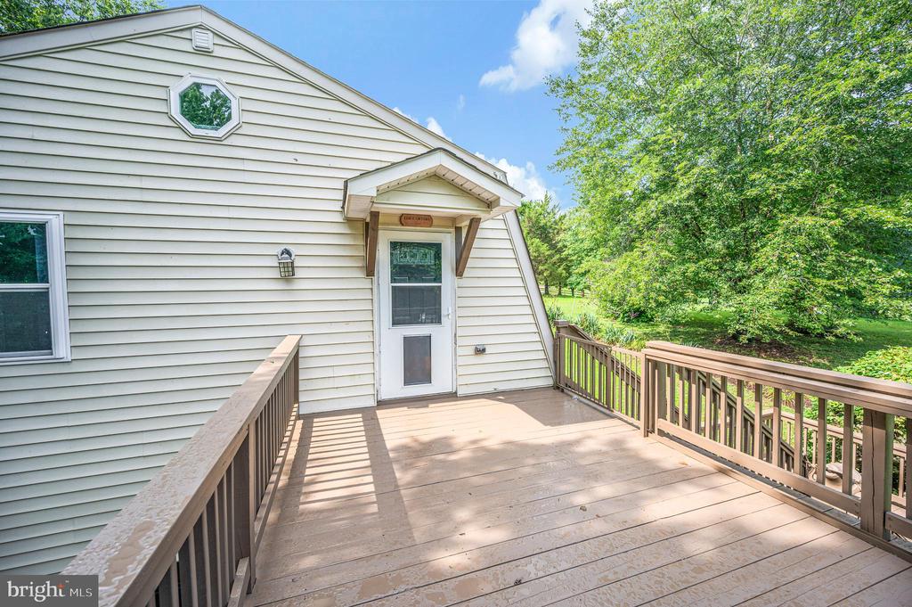 446 BAILEY DRIVE