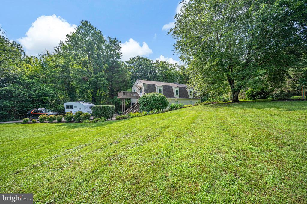 446 BAILEY DRIVE